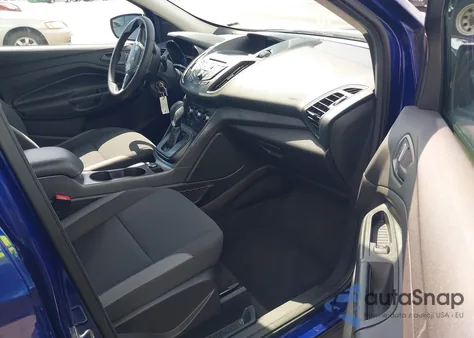 2016 Ford Escape S z USA, uszkodzony, nr VIN 1FMCU0F7XGUB88076